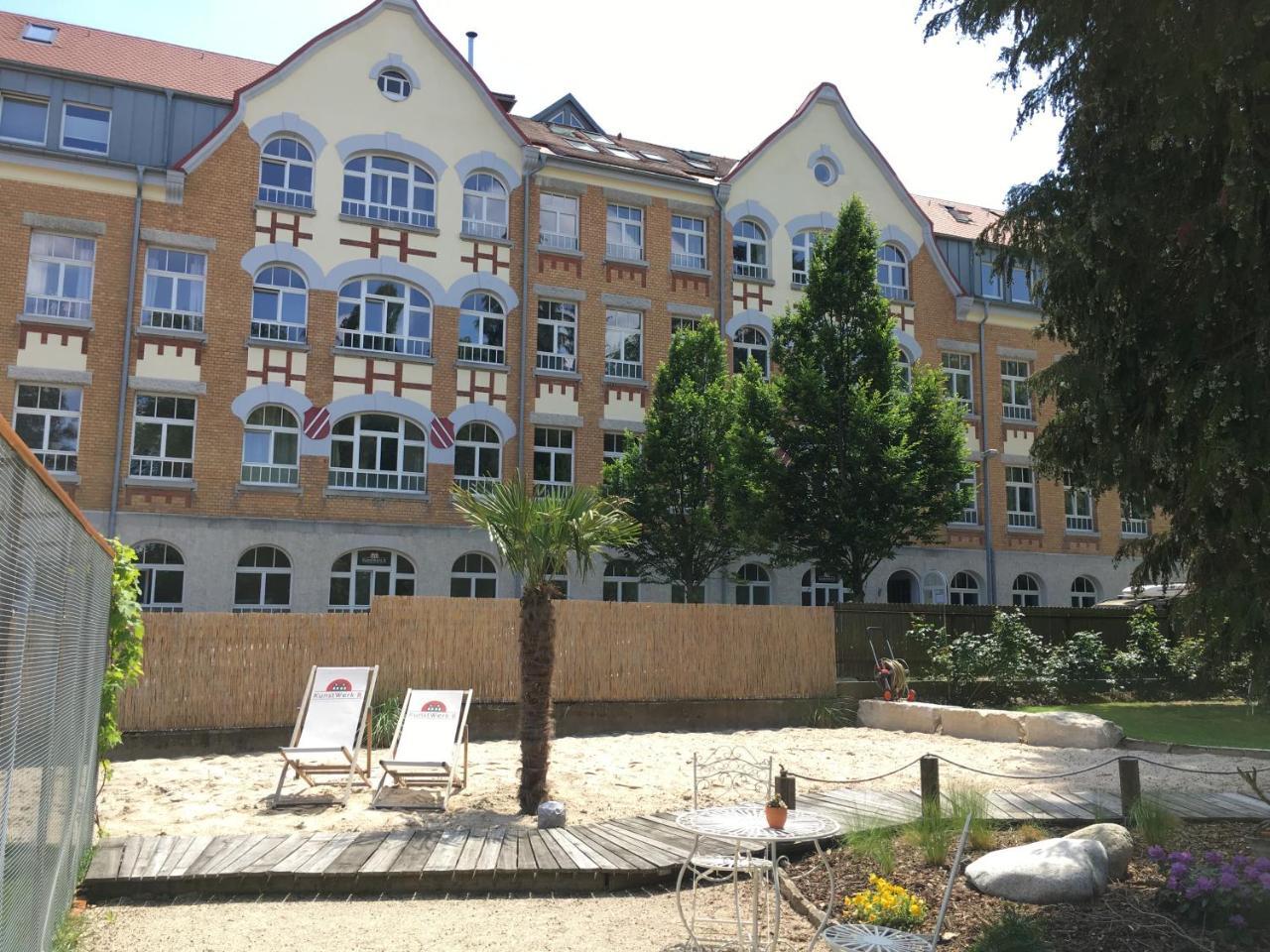 Kunstwerk B Hotel Trossingen Luaran gambar