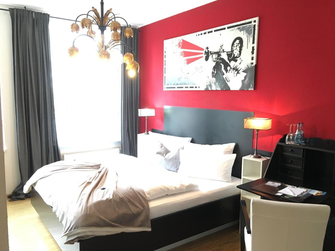 Kunstwerk B Hotel Trossingen Luaran gambar